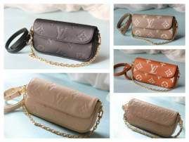 Picture of Louis Vuitton Handbags _SKUfw200189370fw